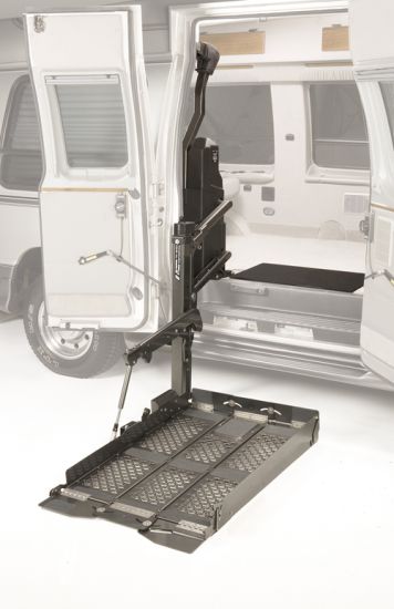 Braun Vangater II, plateforme élévatrice mono-bras pour personne handicapée sur Marseille dans les Bouches du Rhône